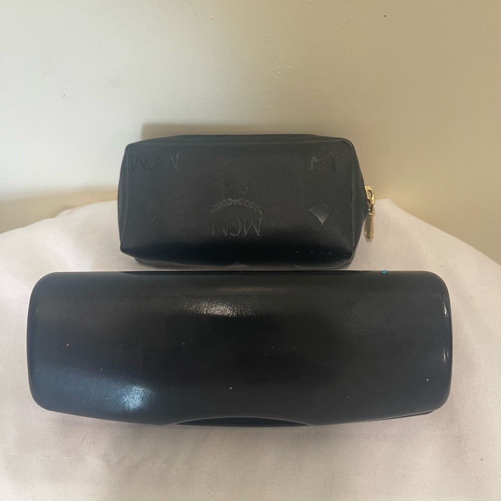 Authentic MCM Black Luxury mini Coin Pouch with Gold Hardware 4x2 inches - Picture 2 of 9